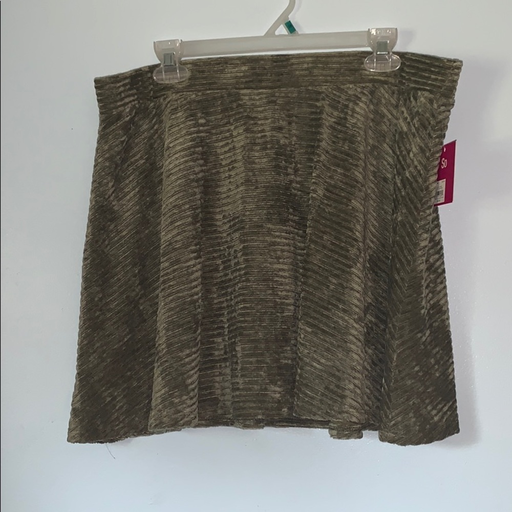 Velvet skirt